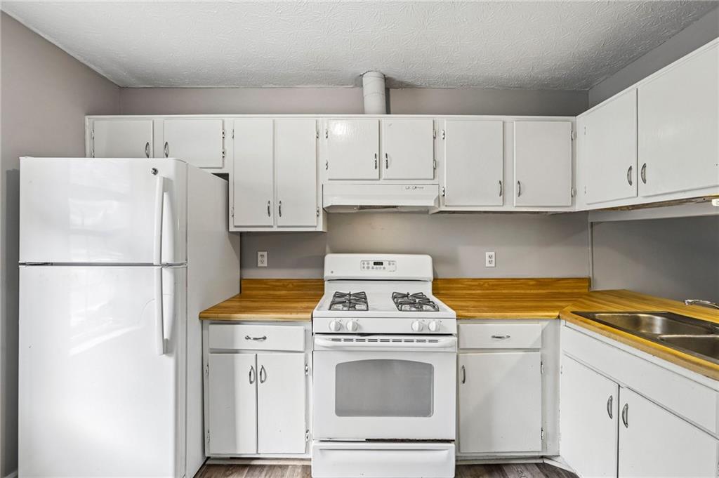 349 West Post Oak Crossing Southwest Marietta, GA 30008 - Photo 4 of 21