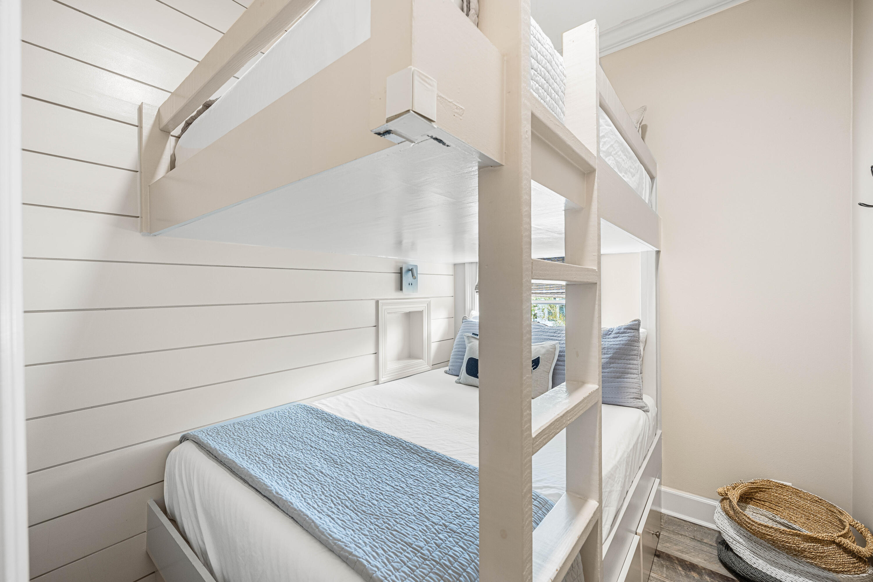 34 North Barrett Square, Unit 2D Inlet Beach, FL 32461 - Photo 21 of 35 Bunk Room