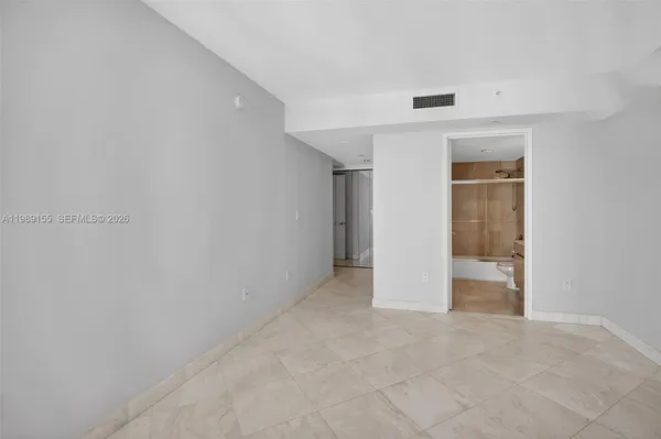 $9,500 | 18671 Collins Avenue, Unit 1702, Sunny Isles Beach, FL 33160