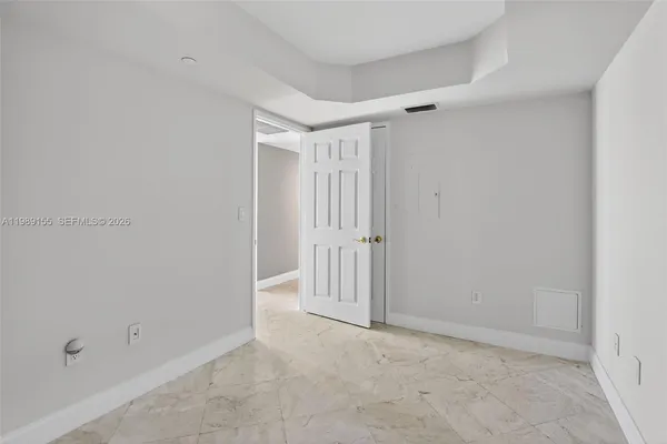 $9,500 | 18671 Collins Avenue, Unit 1702, Sunny Isles Beach, FL 33160
