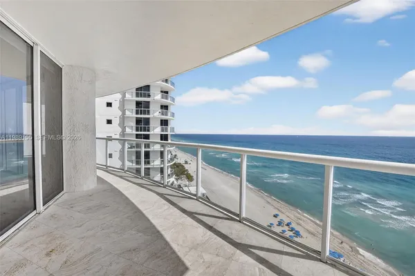 $9,500 | 18671 Collins Avenue, Unit 1702, Sunny Isles Beach, FL 33160