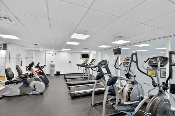 $9,500 | 18671 Collins Avenue, Unit 1702, Sunny Isles Beach, FL 33160