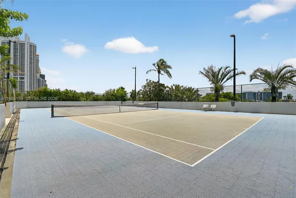 $9,500 | 18671 Collins Avenue, Unit 1702, Sunny Isles Beach, FL 33160