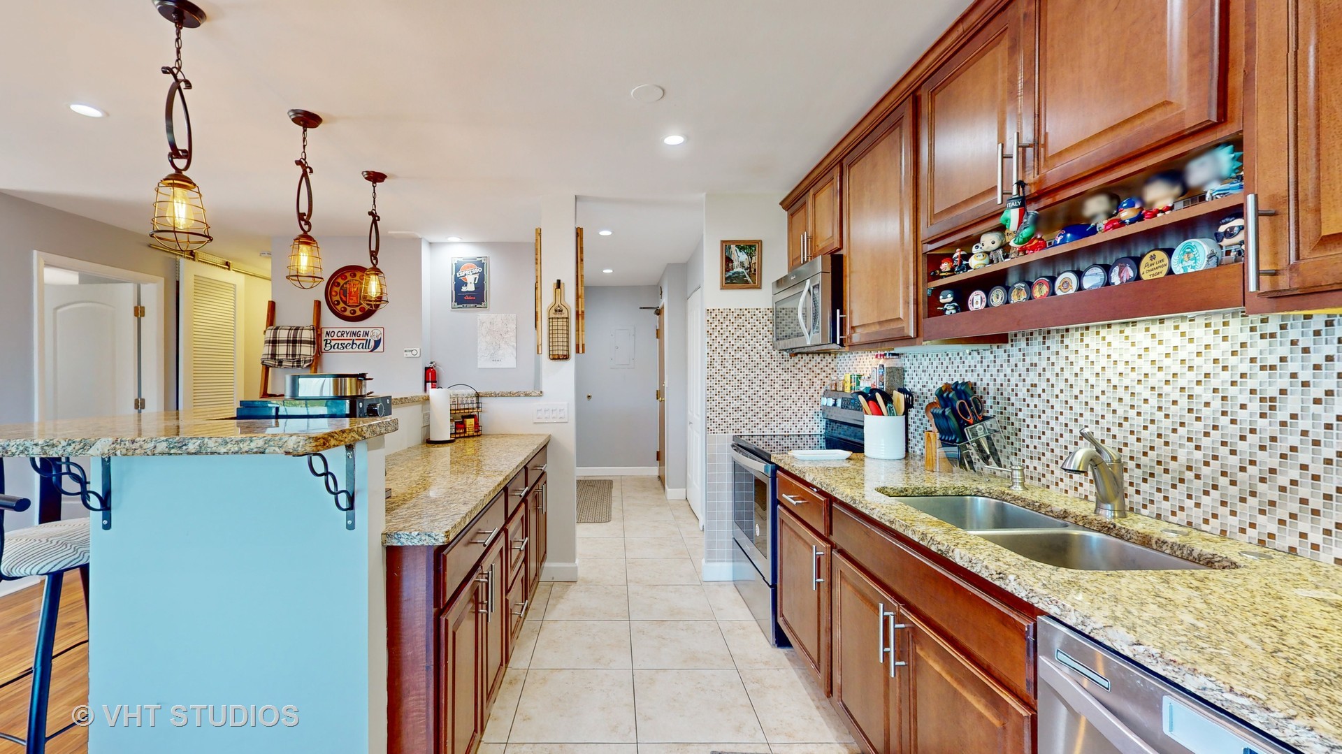 8630 Waukegan Road, Unit 519 Morton Grove, IL 60053 - Photo 13 of 26 a kitchen with lots of counter top space
