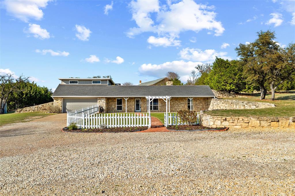 413 Meadowview Road Weatherford, TX 76087 - Photo 10 of 40 Gallery Image 10