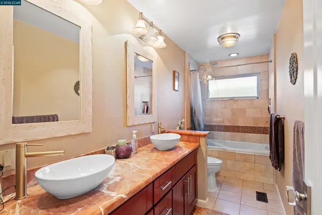 $1,125,000 | 305 Mountaire Parkway, Clayton, CA 94517