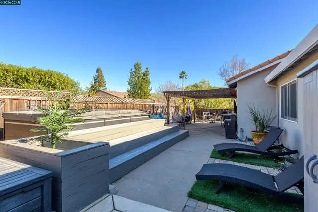 $1,125,000 | 305 Mountaire Parkway, Clayton, CA 94517