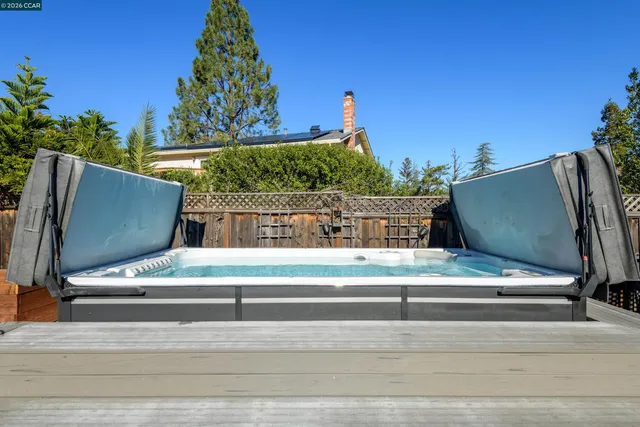 $1,125,000 | 305 Mountaire Parkway, Clayton, CA 94517