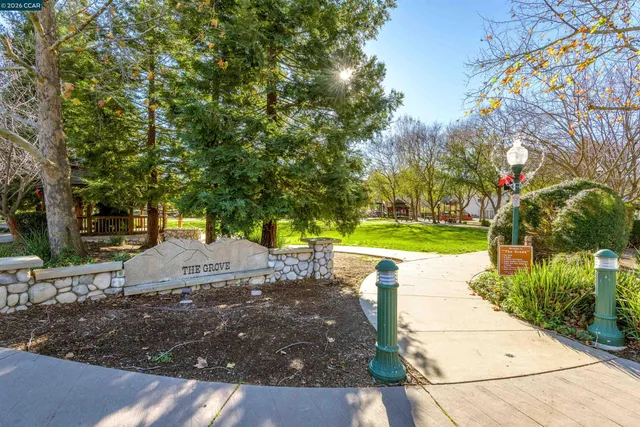 $1,125,000 | 305 Mountaire Parkway, Clayton, CA 94517