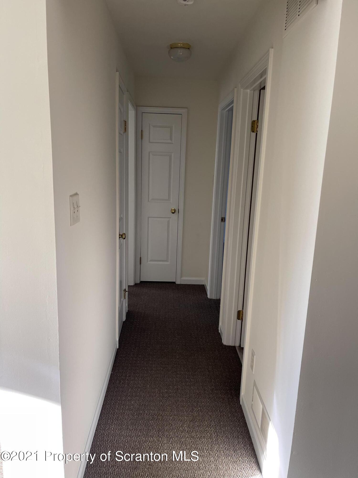 217 Elm Street Moosic, PA 18507 - Photo 11 of 15