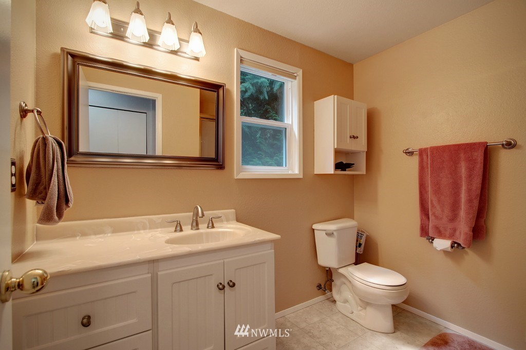5604 227th Street Southeast Bothell, WA 98021 - Photo 12 of 15