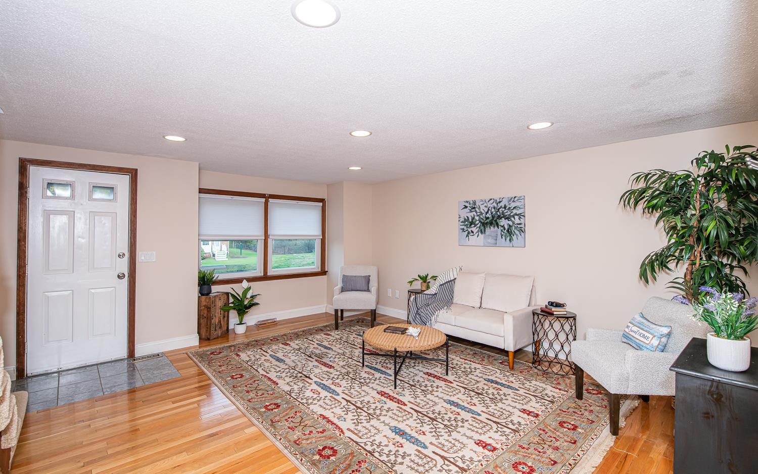 120 Newton Road, Unit 6D Plaistow, NH 03865 - Photo 4 of 34 Gallery Image 4