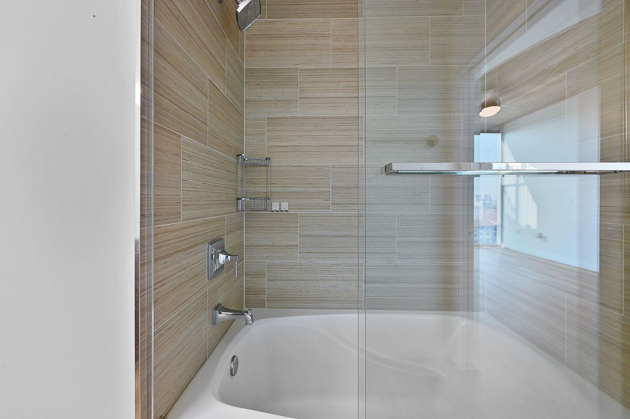 5925 Almeda Road, Unit 10909 Houston, TX 77004 - Photo 13 of 31