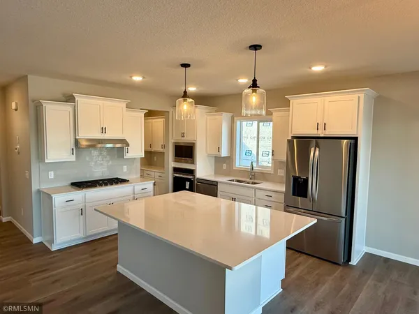 $634,900 | 1649 Meadows Drive Northeast, East Bethel, MN 55011