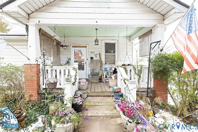 $184,900 | 212 Norfolk Avenue, Colonial Heights, VA 23834