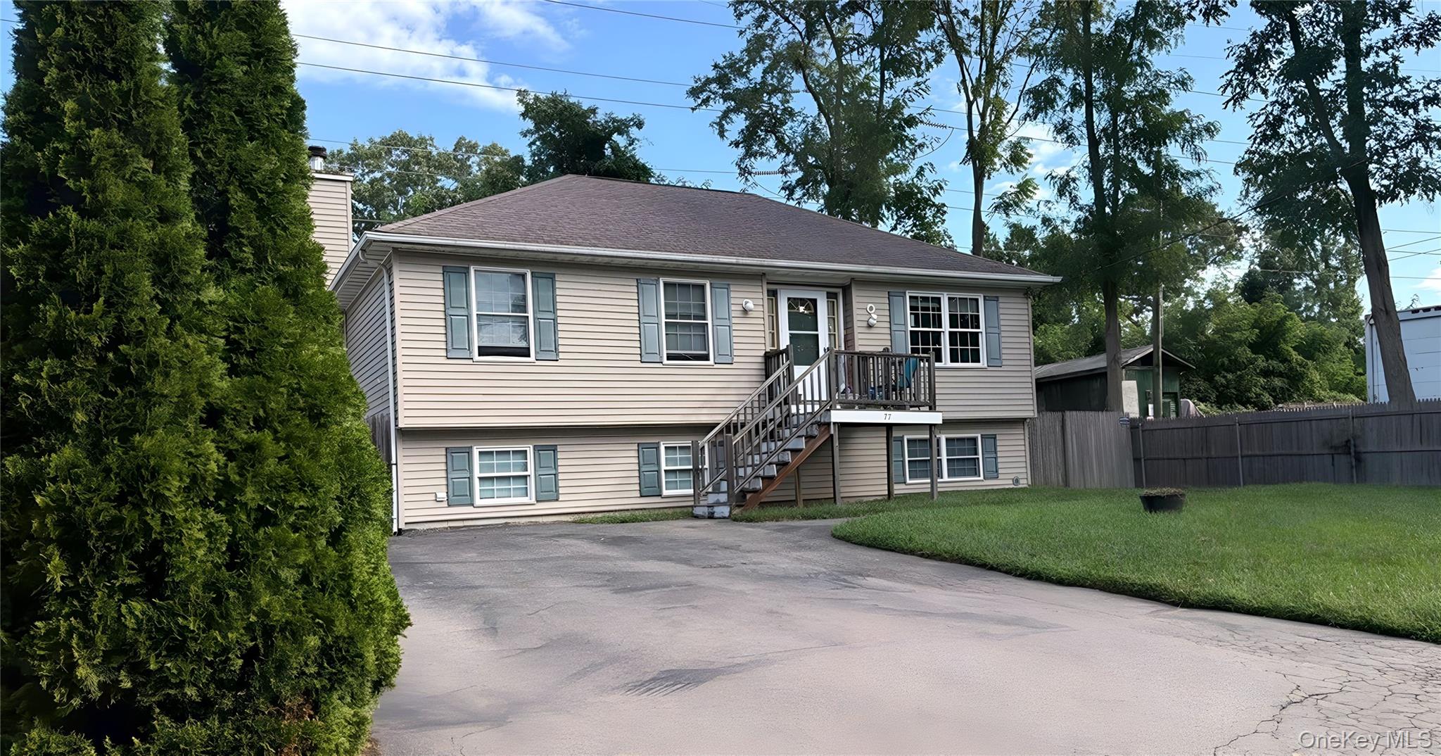 77 Prince Road Rocky Point, NY 11778 - Photo 4 of 6 Gallery Image 4