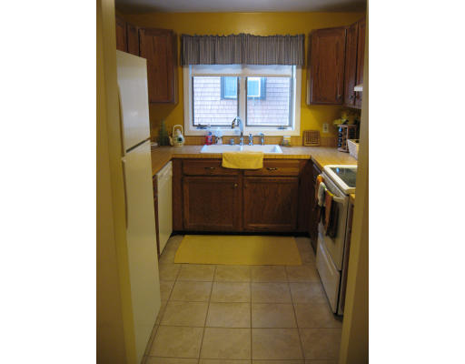 66 Prospect Street, Unit D Fall River, MA 02720 - Photo 4 of 10 Gallery Image 4