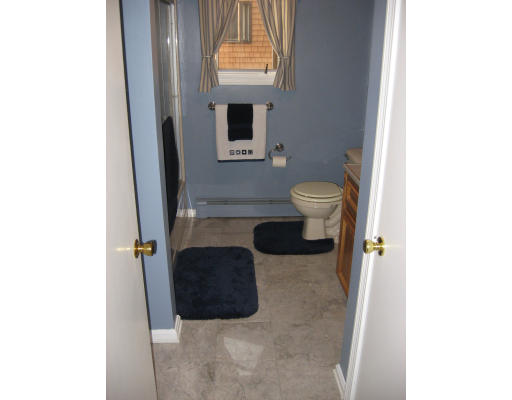 66 Prospect Street, Unit D Fall River, MA 02720 - Photo 5 of 10 Gallery Image 5