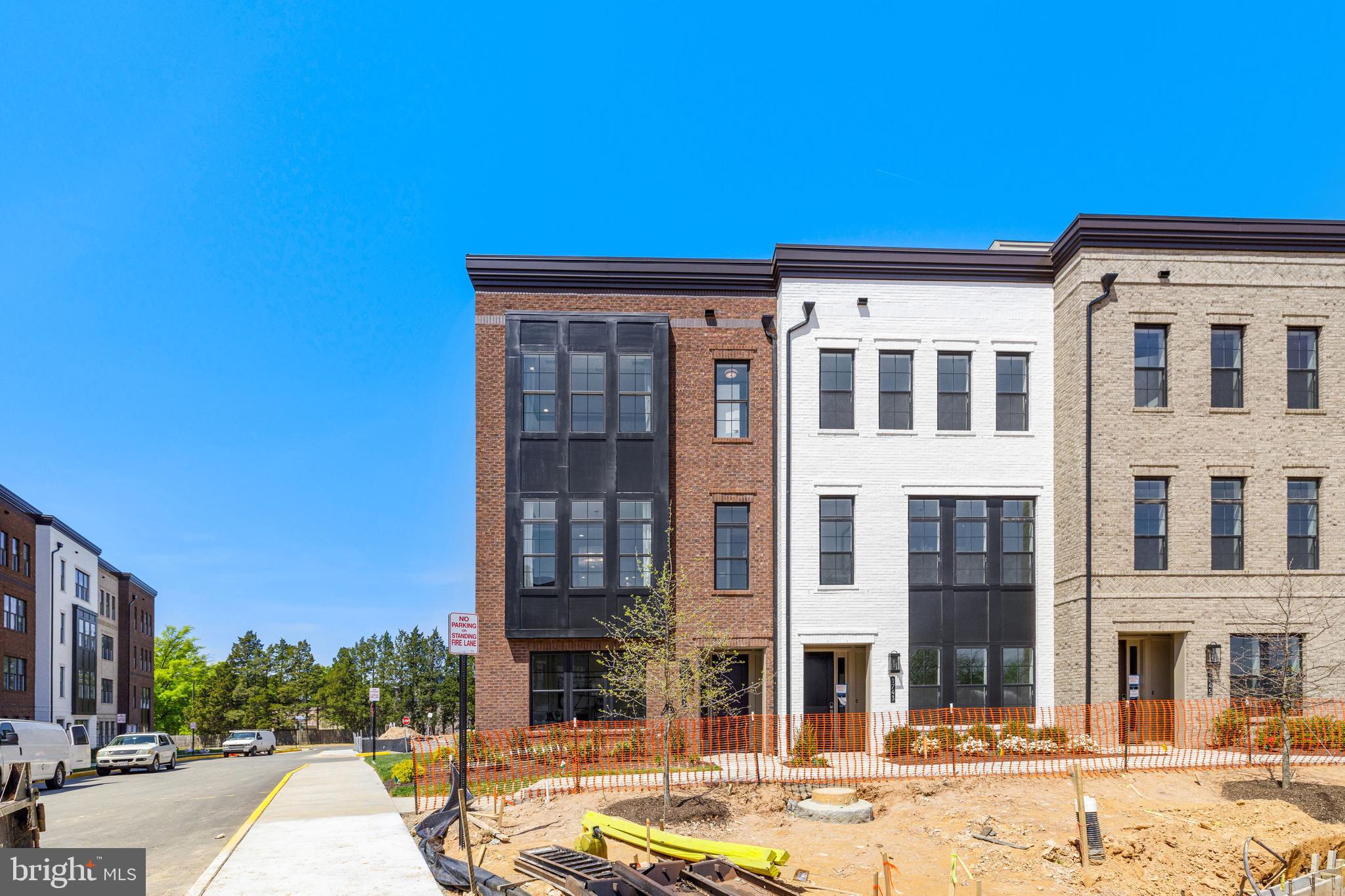 1770 Violet Ridge Place McLean, VA 22102 - Photo 1 of 39