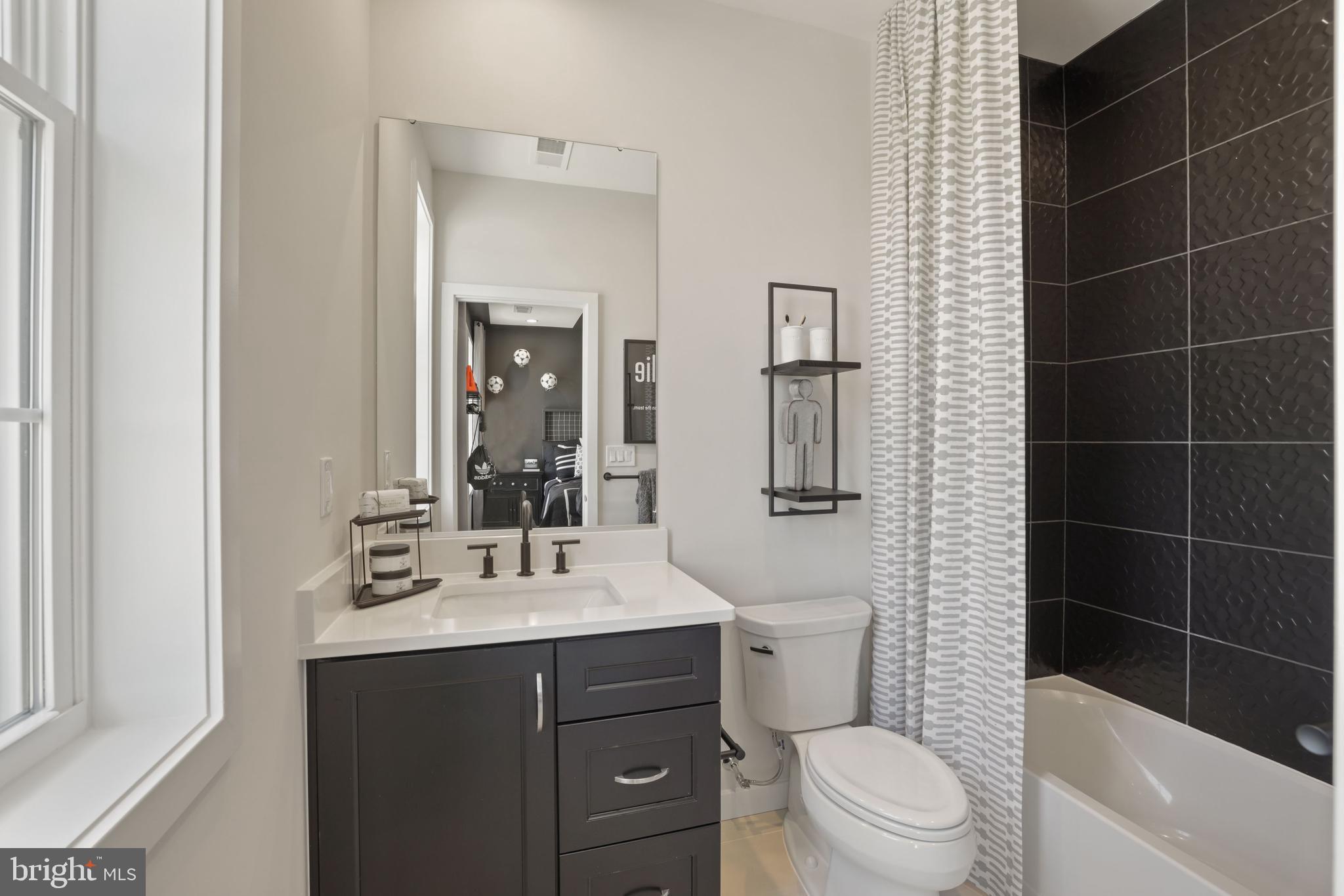 1770 Violet Ridge Place McLean, VA 22102 - Photo 16 of 39