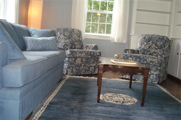 18 Peachtree Road Lexington, MA 02420 - Photo 7 of 22 a living room with furniture and a window