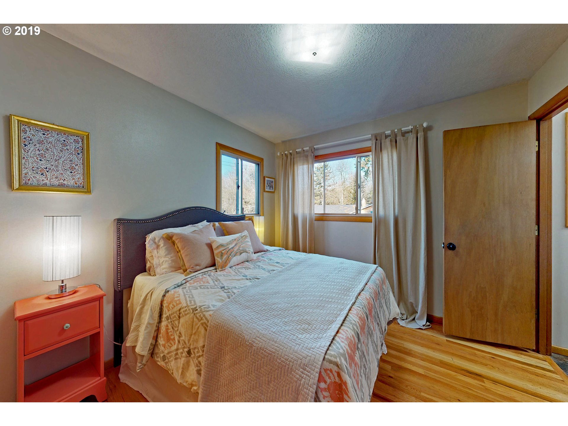 6424 Southwest Alfred Street Portland, OR 97219 - Photo 13 of 31 Gallery Image 13
