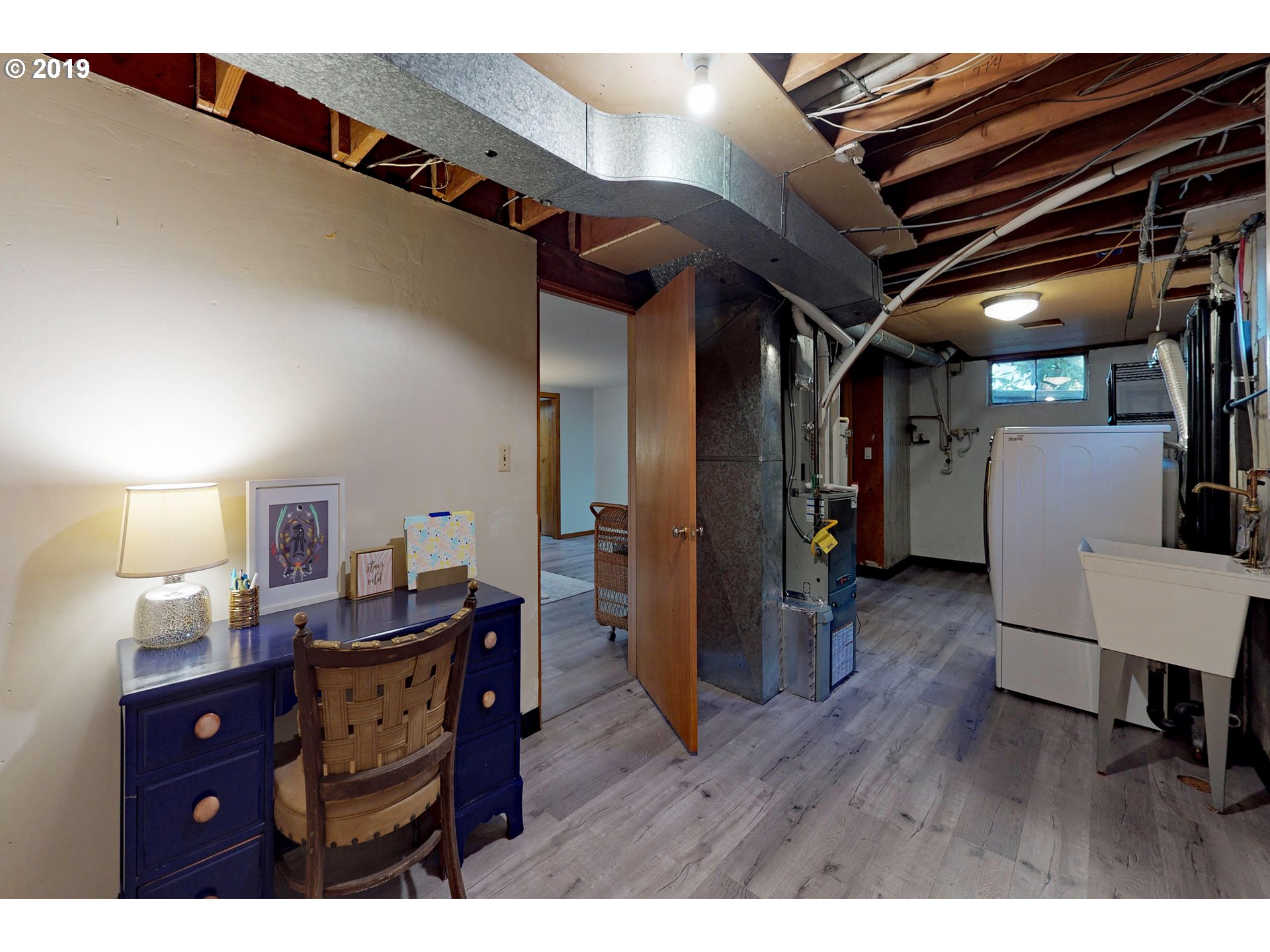 6424 Southwest Alfred Street Portland, OR 97219 - Photo 18 of 31 Gallery Image 18