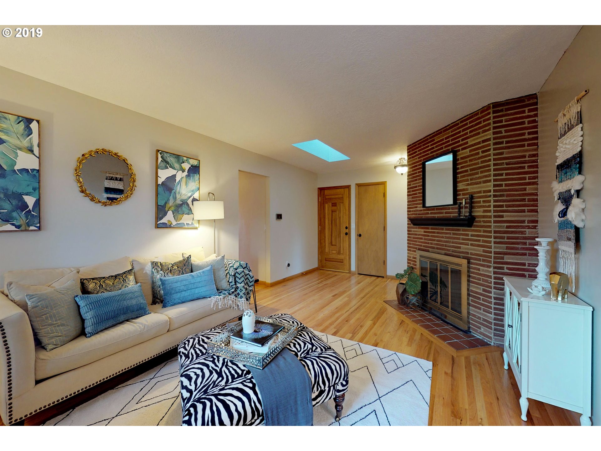 6424 Southwest Alfred Street Portland, OR 97219 - Photo 4 of 31 Gallery Image 4
