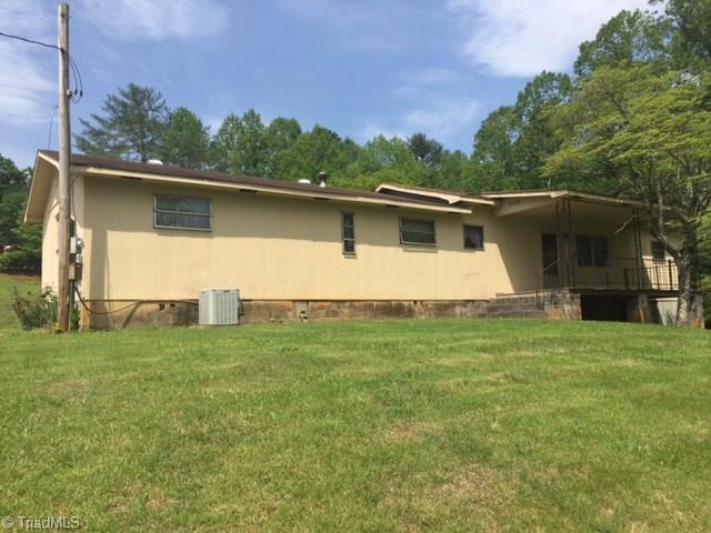 168 Rom Eller Road Purlear, NC 28665 - Photo 3 of 11