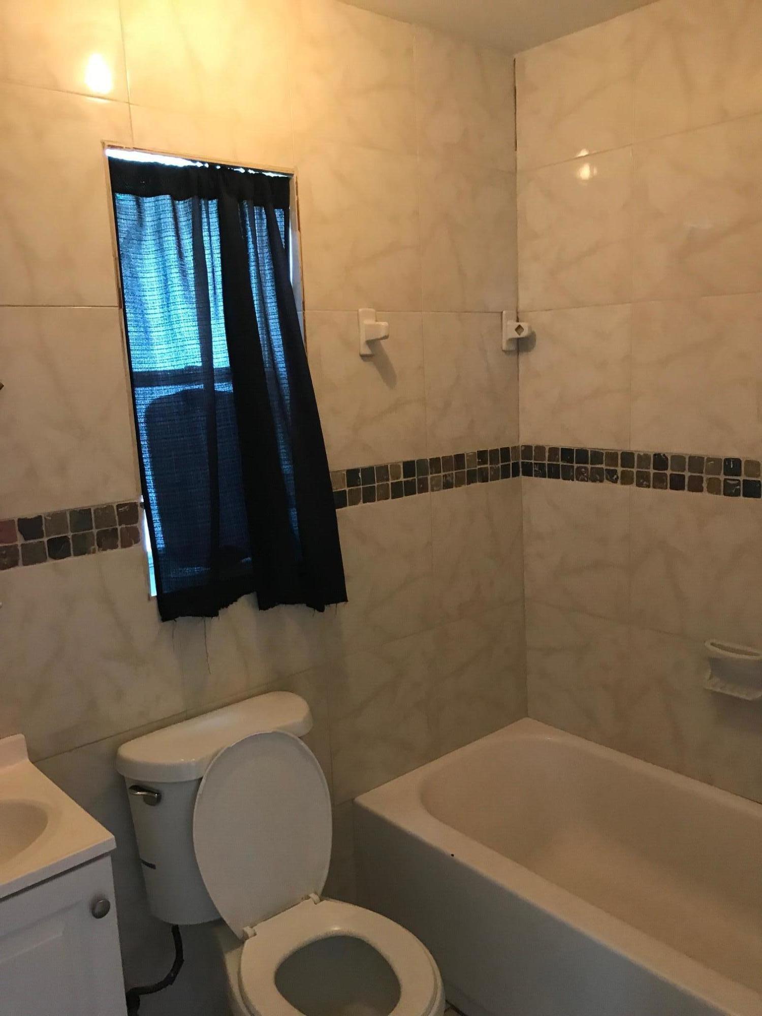 1228 West 6th Street Riviera Beach, FL 33404 - Photo 6 of 8 12286tstrpicbathroom2