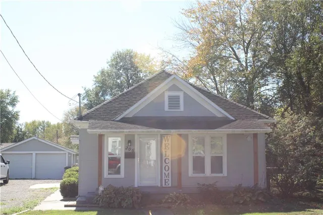 $129,000 | 206 East Leighton Street, Frontenac, KS 66763