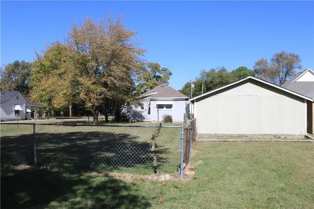 $129,000 | 206 East Leighton Street, Frontenac, KS 66763