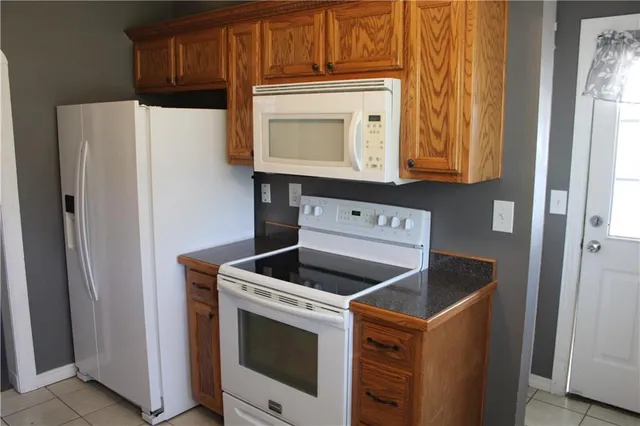 $129,000 | 206 East Leighton Street, Frontenac, KS 66763