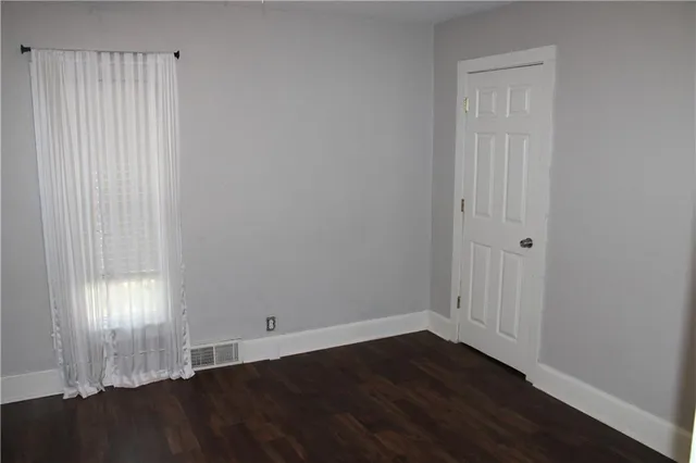 $129,000 | 206 East Leighton Street, Frontenac, KS 66763