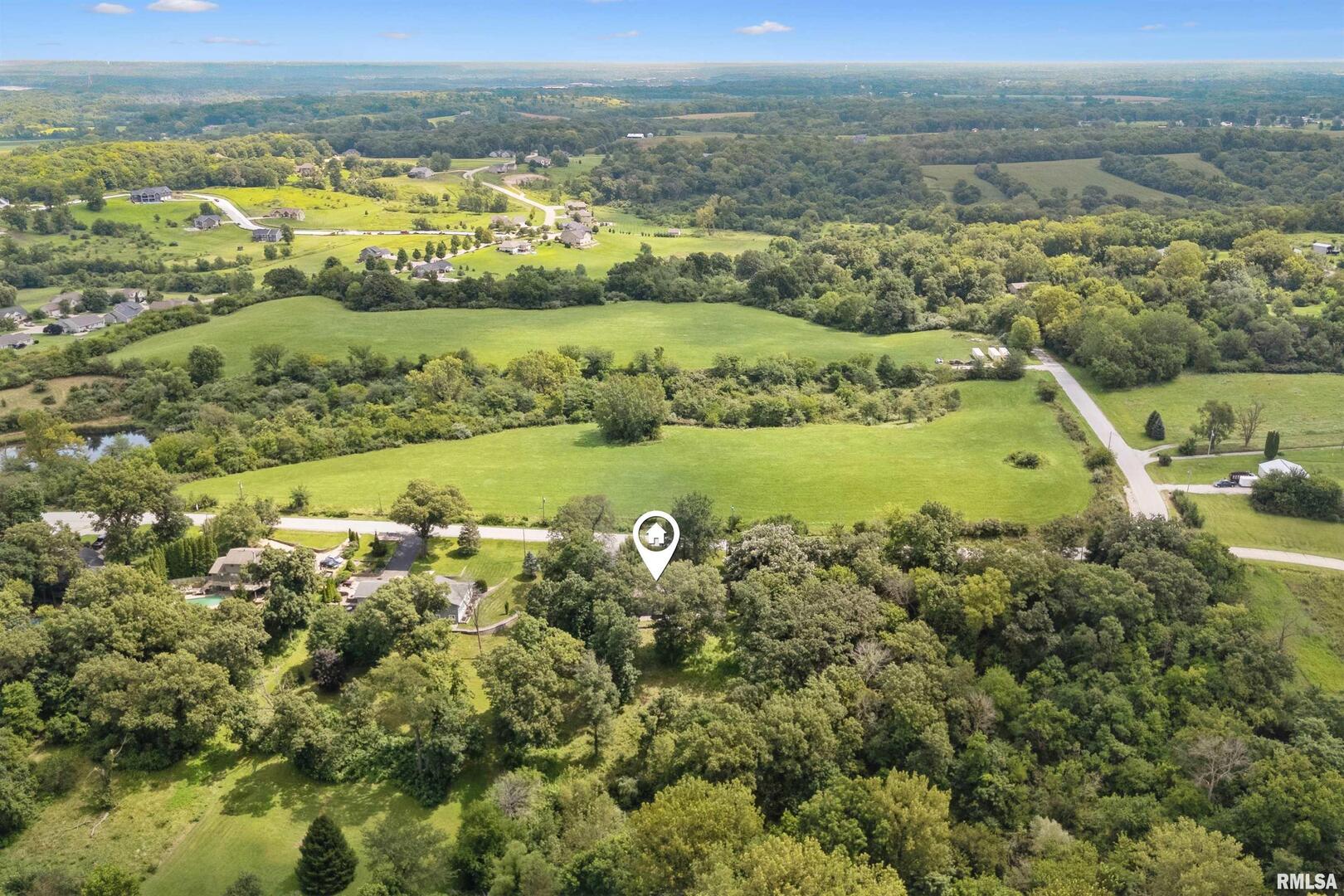 8528 101st Street West Andalusia, IL 61232 - Photo 40 of 42 a view of a city with ocean view