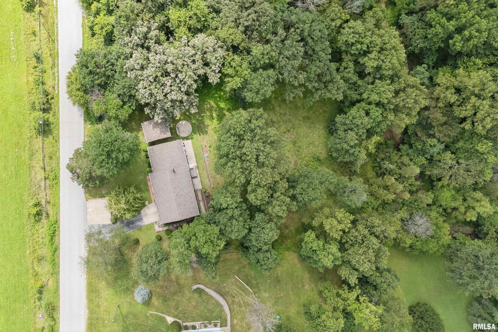 8528 101st Street West Andalusia, IL 61232 - Photo 42 of 42 an aerial view of residential house with outdoor space