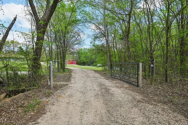 $439,000 | 15200 Highway 175, Eustace, TX 75124