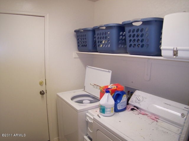 3684 South Martingale Road Gilbert, AZ 85297 - Photo 18 of 21 LAUNDRY