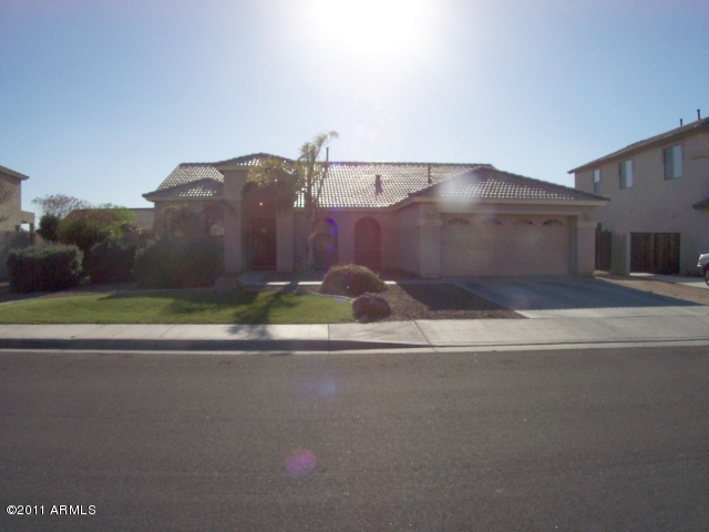 3684 South Martingale Road Gilbert, AZ 85297 - Photo 3 of 21 FRONT