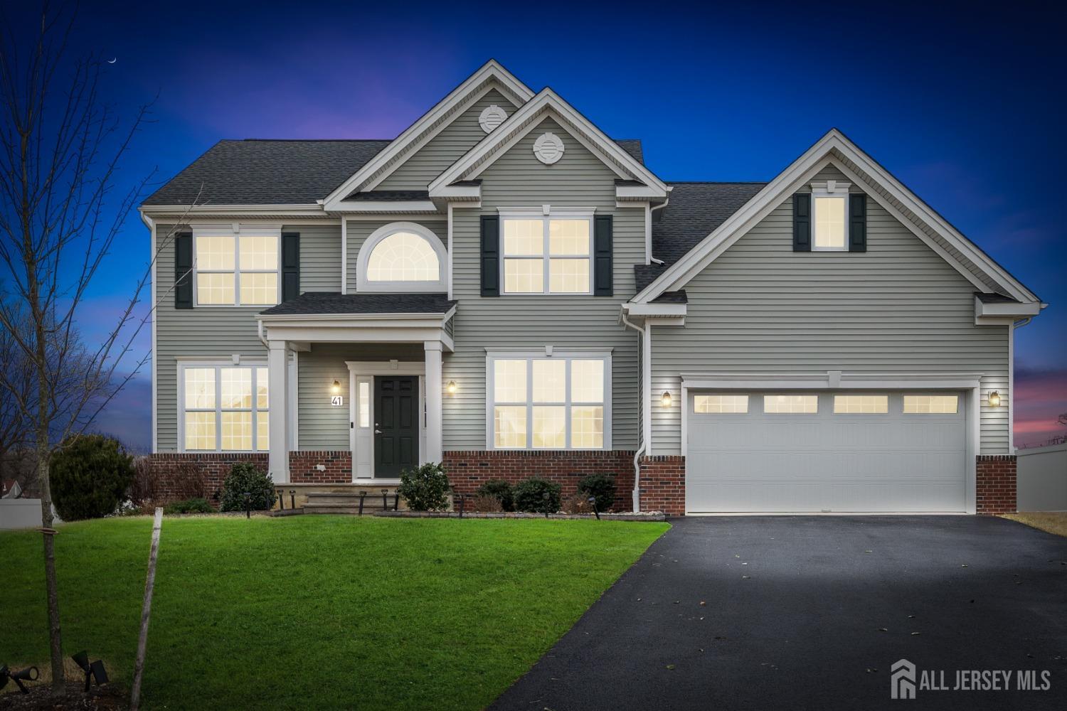 41 Stoneham Road Ewing, NJ 08638 - Photo 1 of 50 Gallery Image 1