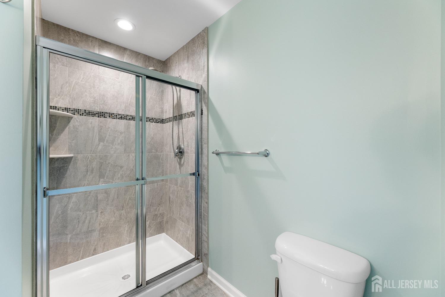 41 Stoneham Road Ewing, NJ 08638 - Photo 33 of 50 Gallery Image 33