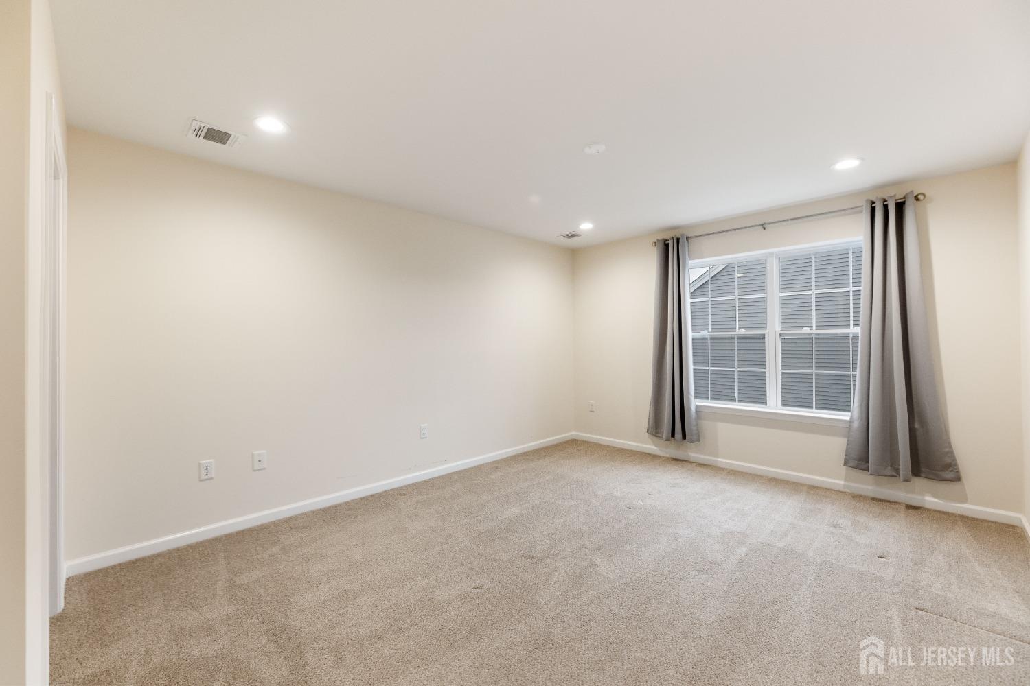 41 Stoneham Road Ewing, NJ 08638 - Photo 36 of 50 Gallery Image 36