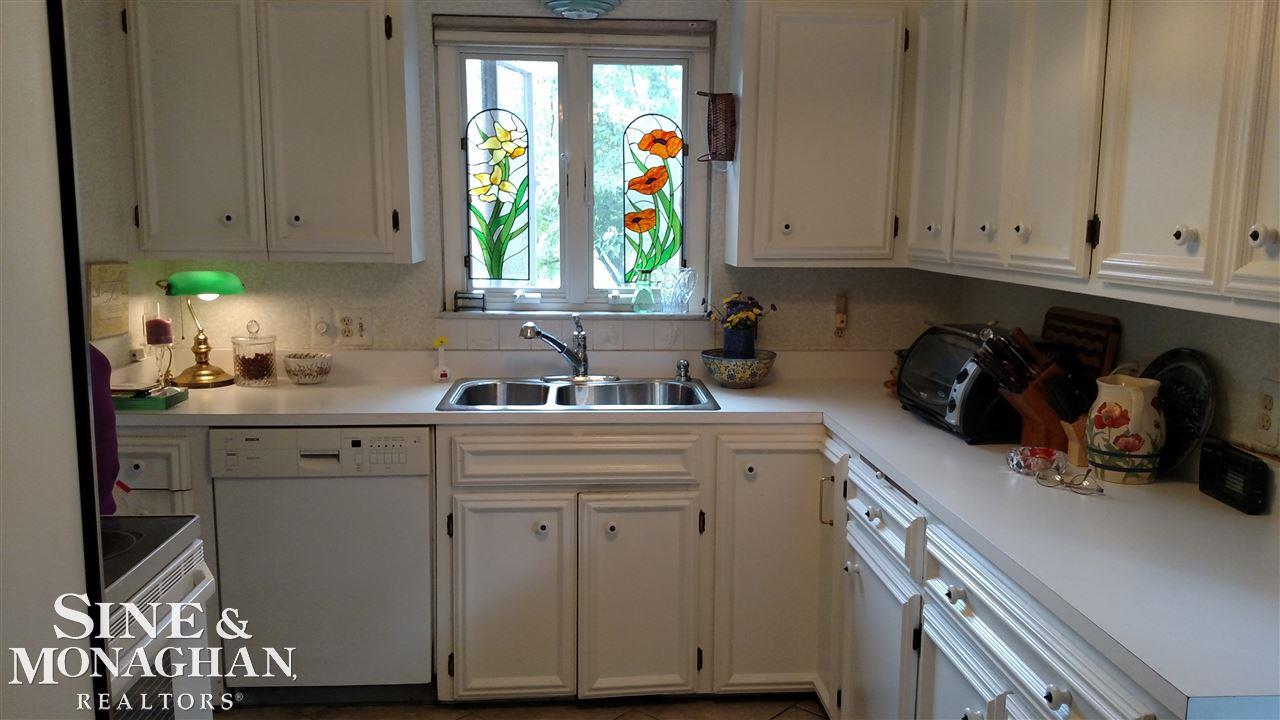 1025 Bishop Road Grosse Pointe Park, MI 48230 - Photo 6 of 22
