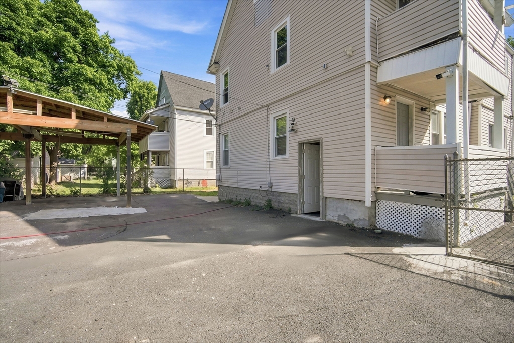 102-104 Cambridge Street Springfield, MA 01109 - Photo 37 of 38 a view of a house with a street