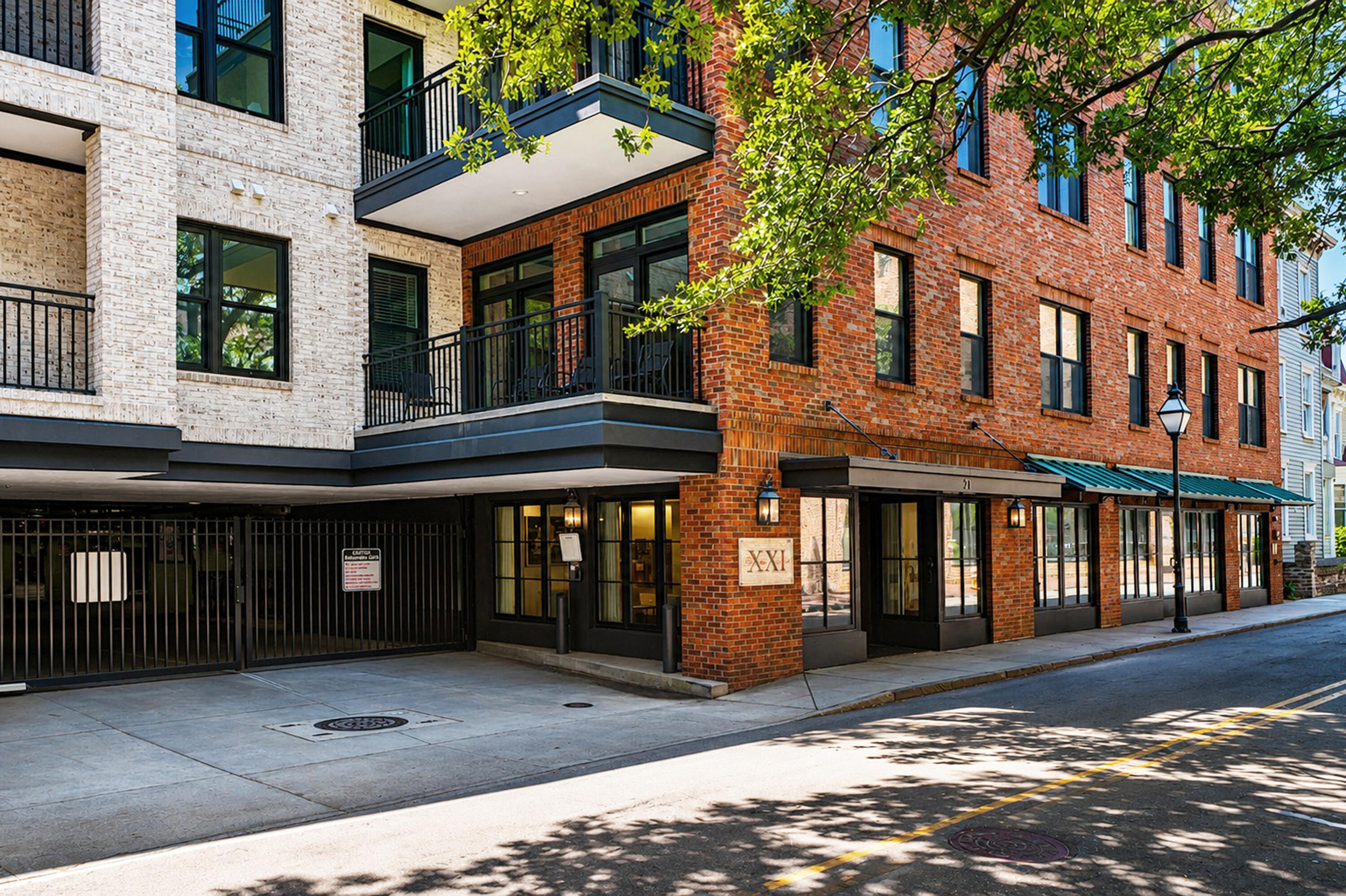 21 George Street, Unit 303 Charleston, SC 29401 - Photo 2 of 42 21 George 303 -Tidalcreekphoto- (1)