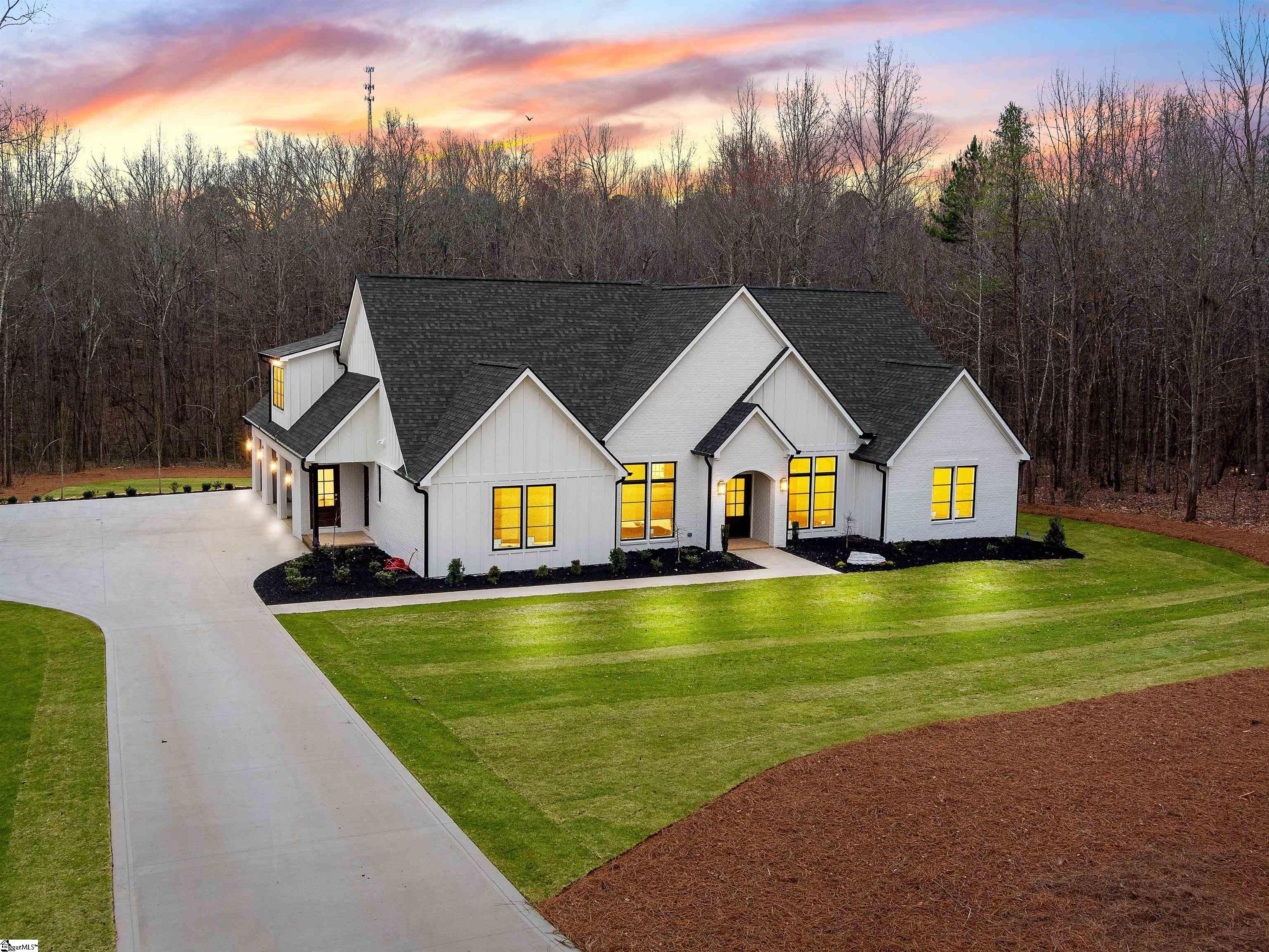 22 McGill Road Taylors, SC 29687 - Photo 1 of 36