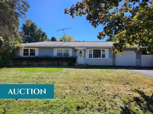 $1 | 205 Alvin Circle, Beaver Dam, WI 53916