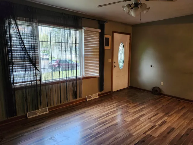 $1 | 205 Alvin Circle, Beaver Dam, WI 53916