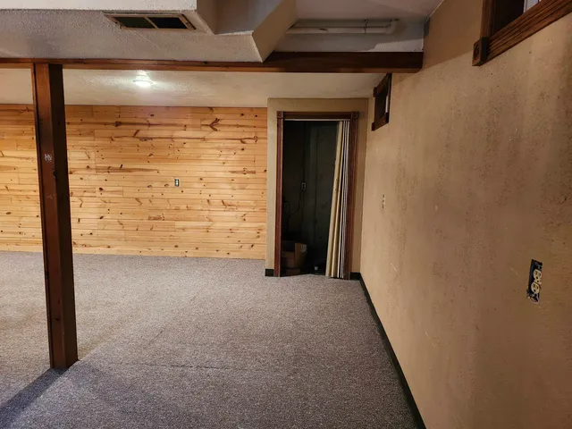 $1 | 205 Alvin Circle, Beaver Dam, WI 53916