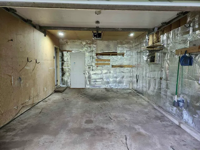 $1 | 205 Alvin Circle, Beaver Dam, WI 53916